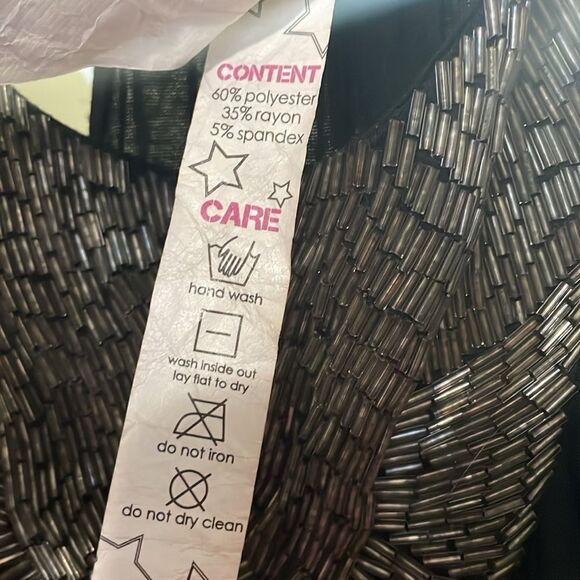 Gently used just one black beaded sleeveless summer vacation casual tank top - Picture 4 of 6